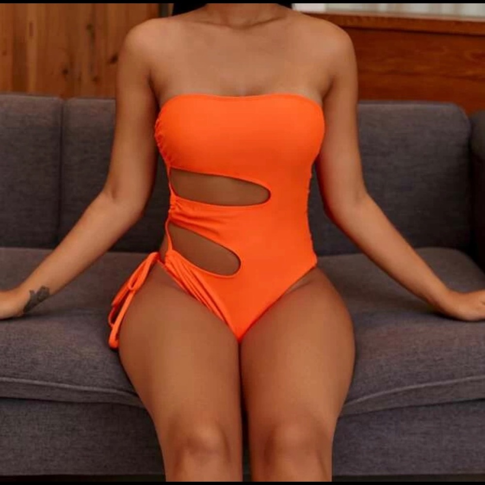 Cutout tie side one piece SHEIN Orange size Large (8/10)